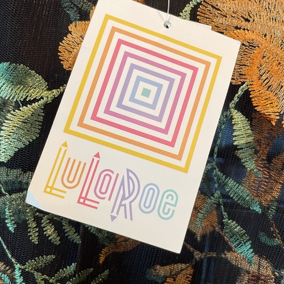 Nwt! Gorgeous maxi dress, see through with embroidered flowers - Picture 11 of 11